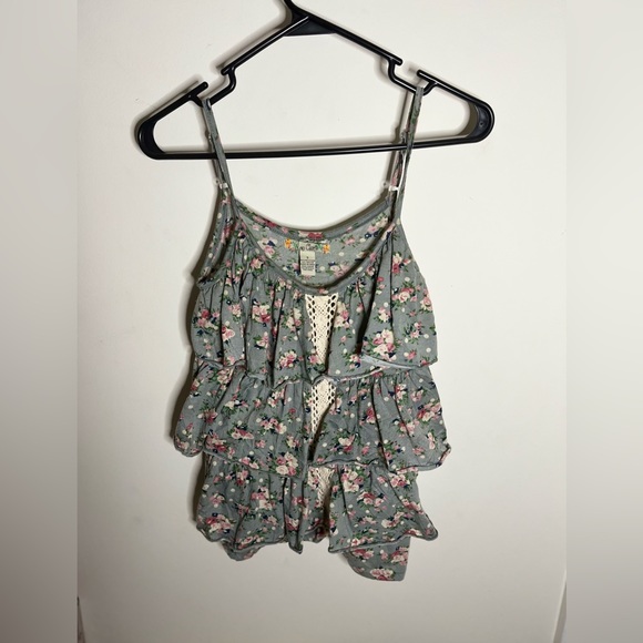 Boho Floral Ruffle Tank Top - Picture 4 of 9